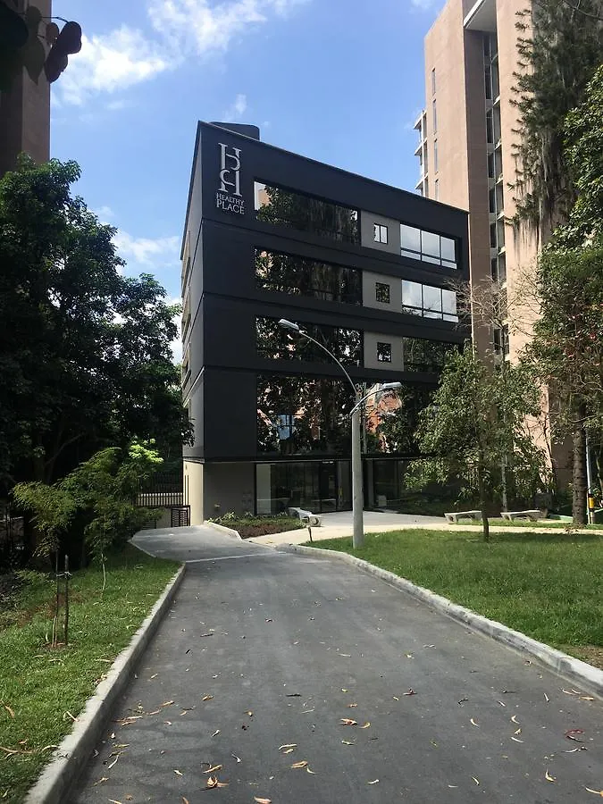 Healthy Place Suite Medellín 0*,  Colombie